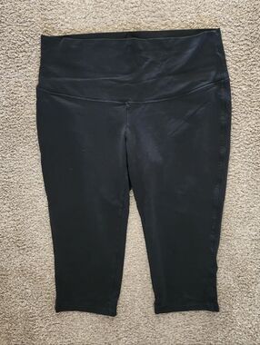 Capri Maternity Leggings